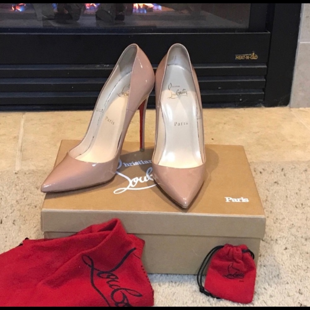 Christian Louboutin So Kate 38